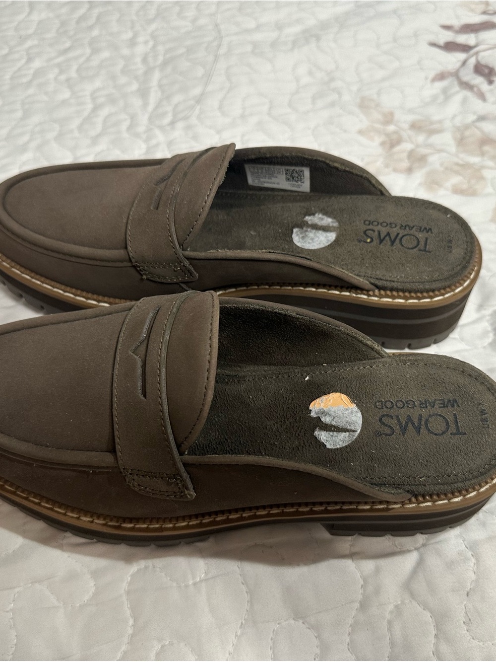 NWOT Toms Brown Slip-On Mule Loafers 7US